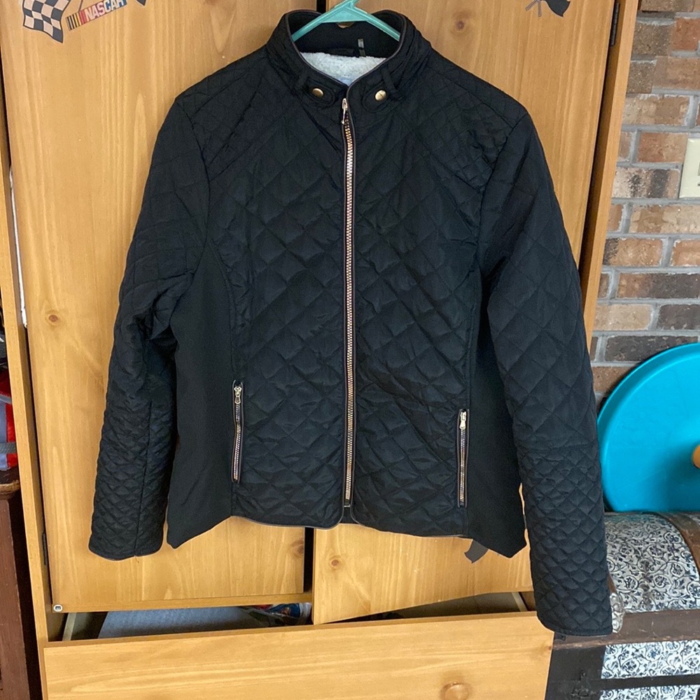 Cisono women’s black jacket